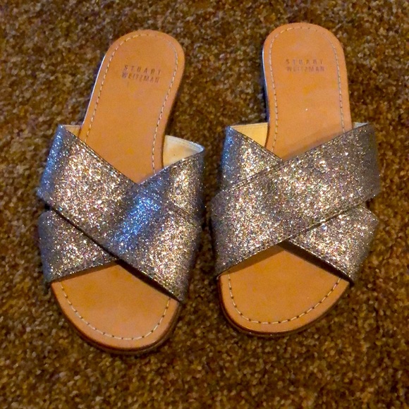 Stuart Weitzman Byway CrissCross Flat Sandal Iris - Picture 3 of 3